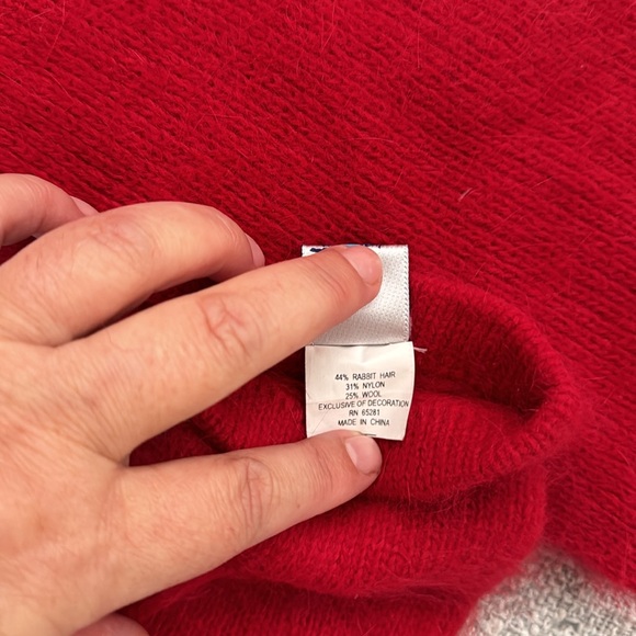 Disneyland Resort adult red scarf and gloves wool blend OS - Picture 3 of 4